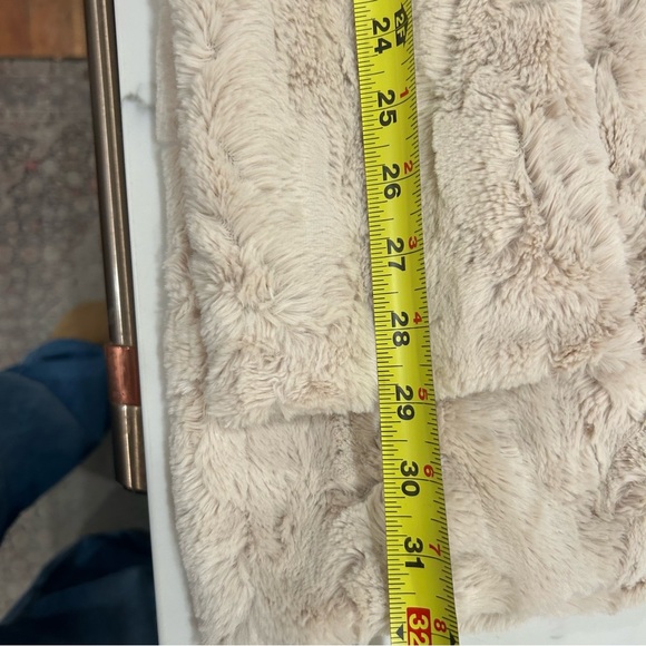 Georgie Women’s Faux Fur Coat Mid length Cream/ivory Soft Size 6 - Picture 11 of 11